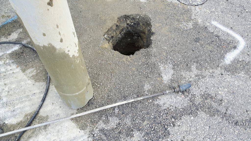 Using Vacuum Excavation The Advantages For Utility Location