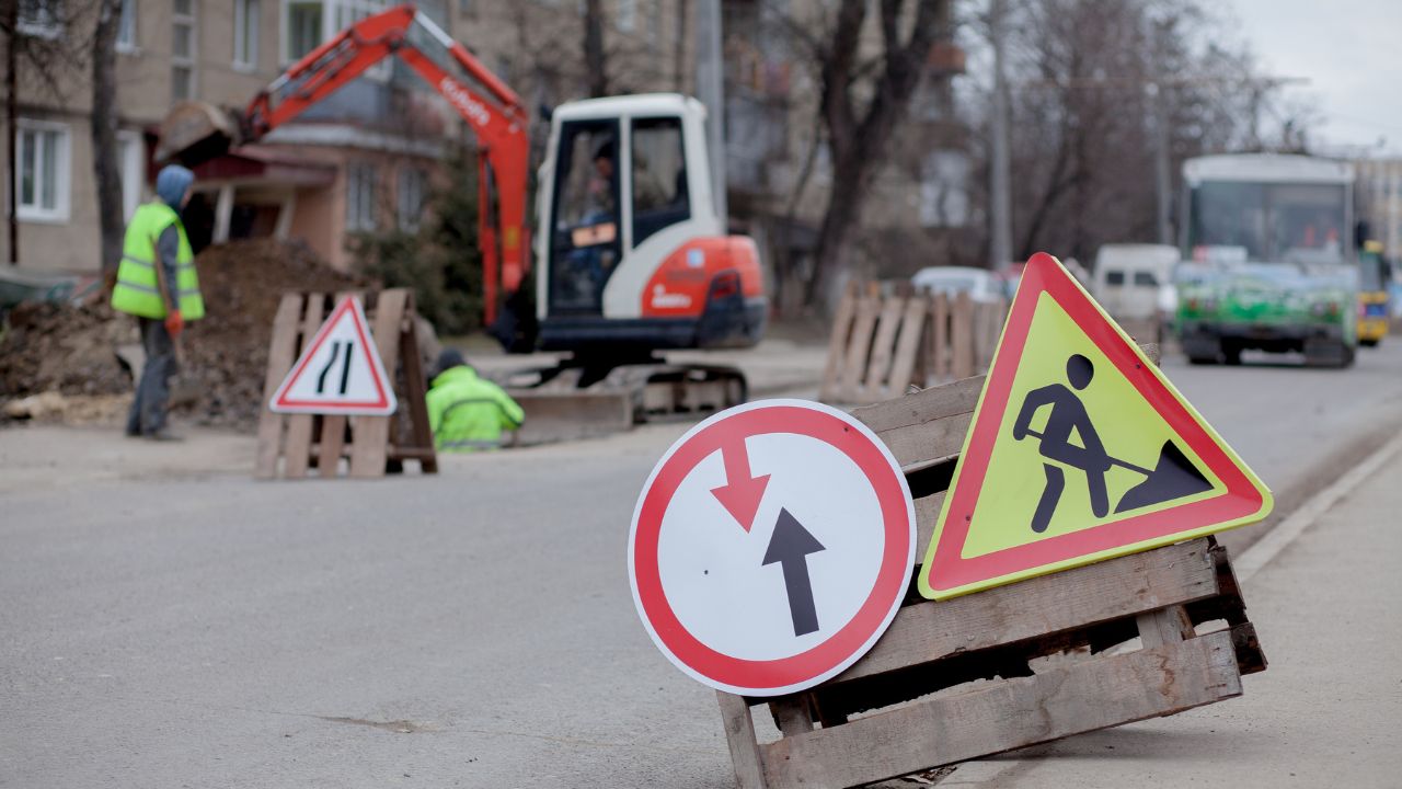 Professional underground utility locating